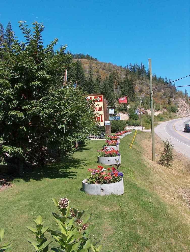 Viewpoint Rv & Cottages Salmon Arm Exterior photo